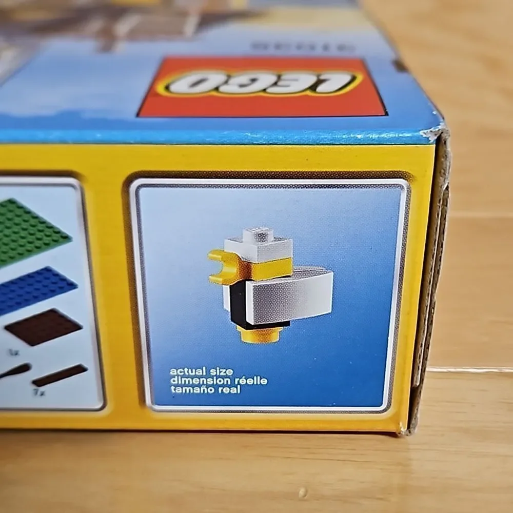 Lego 31035 Beach Hut House Creator 3 in 1 Set Sealed Retired